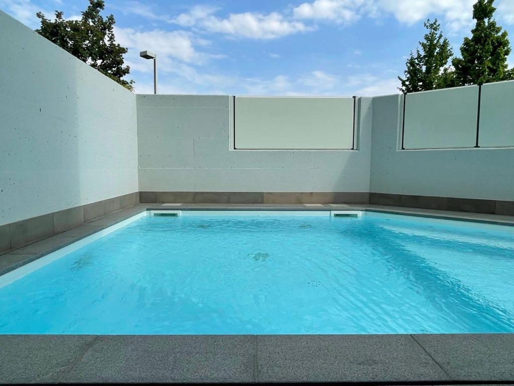 Apartament In Citta Con Giardino E Piscina Privati